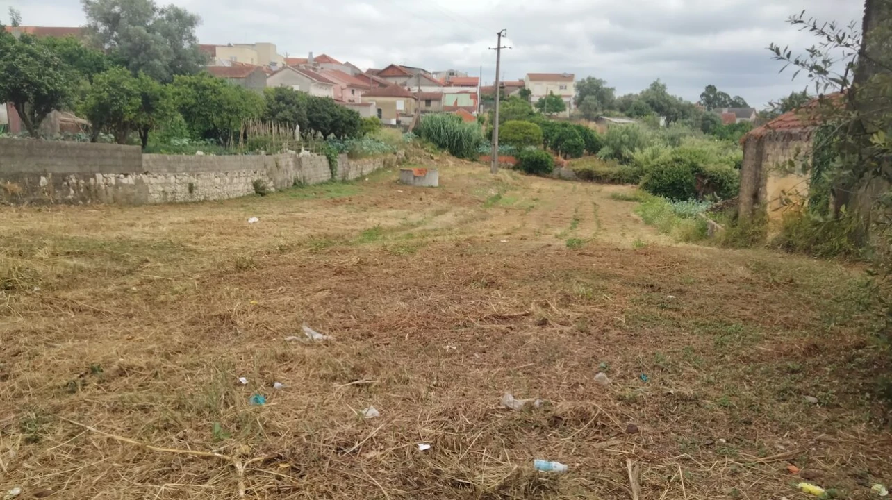 Terreno para Venda em Casal Comba Foto 1