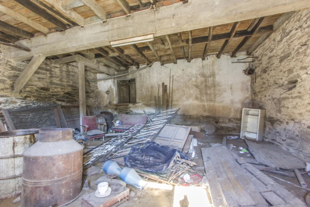 Moradia T4 para Venda em Candedo Foto 14