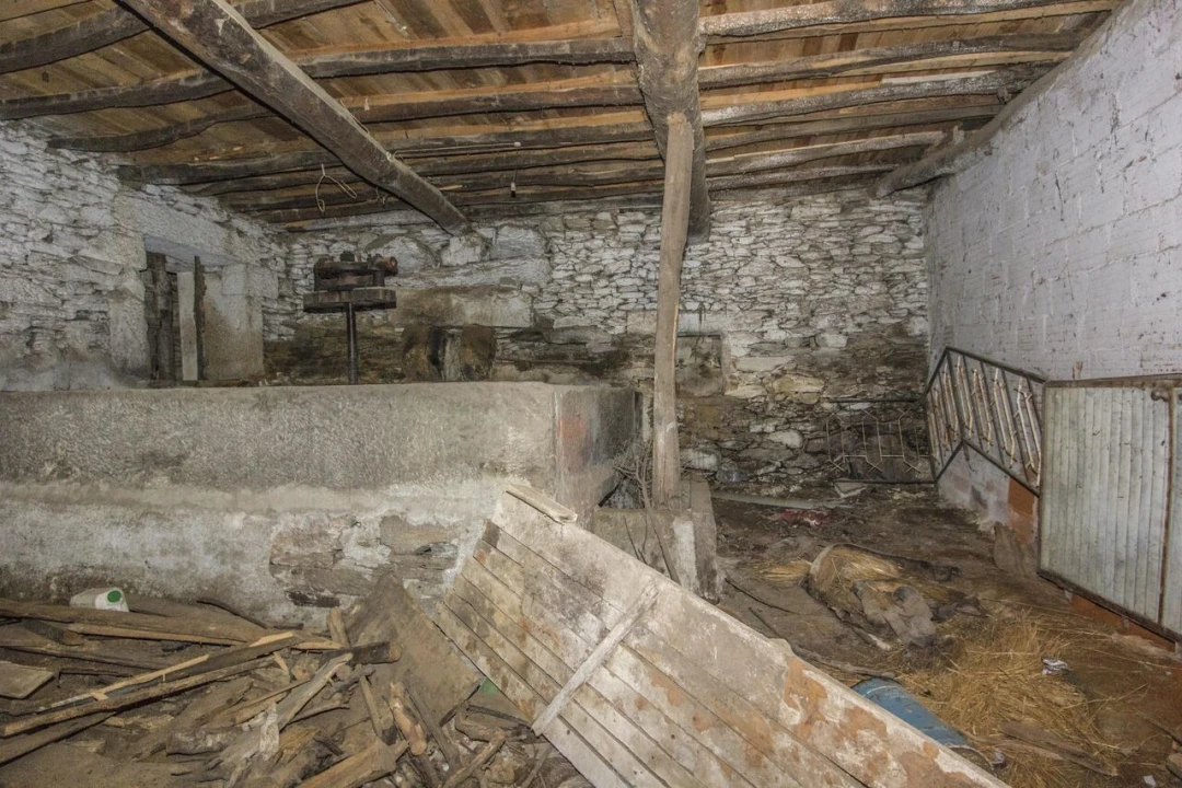 Moradia T4 para Venda em Candedo Foto 15