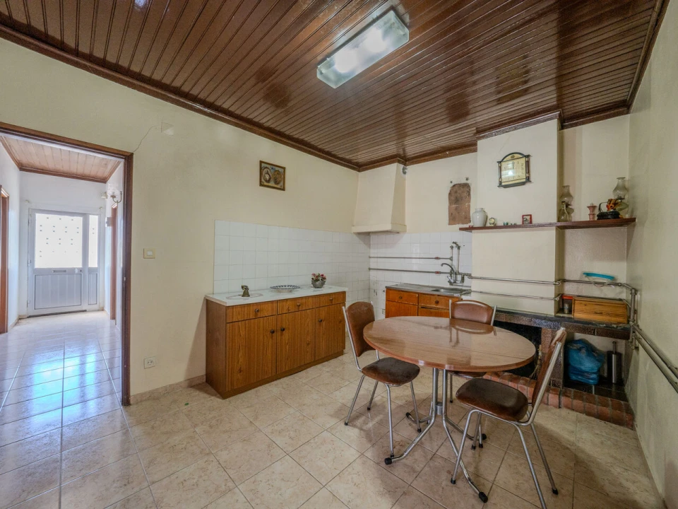 Moradia T3 para Venda em Maceira Foto 2