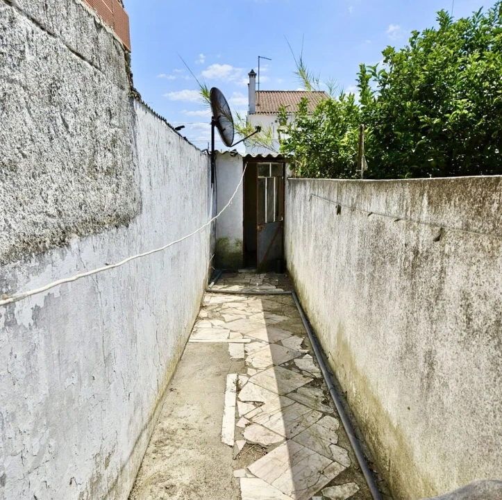 Moradia T1 para Venda em Almeirim Foto 3