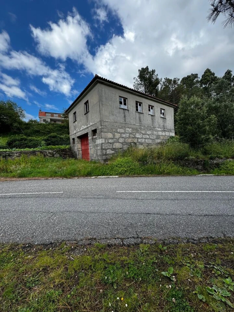 Moradia T2 para Venda em Cousso Foto 3