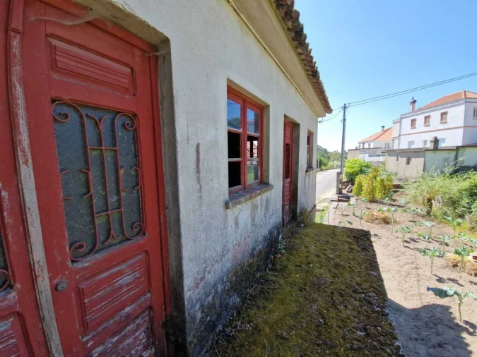 Moradia T2 para Venda em Cousso Foto 5