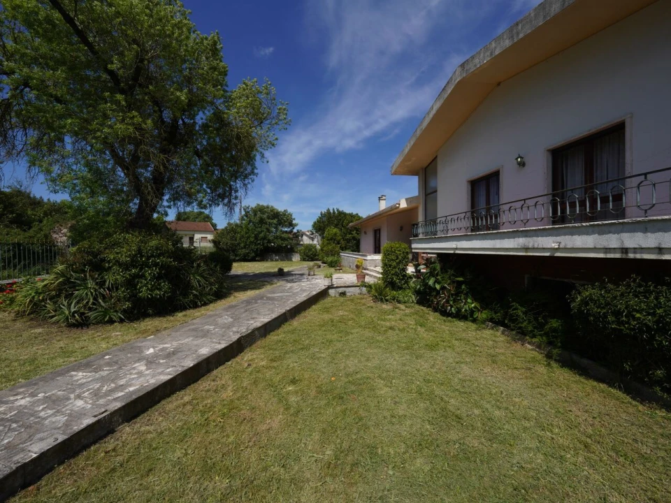 Moradia T4 para Venda em Benedita Foto 64