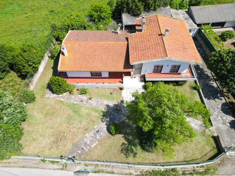 Moradia T4 para Venda em Benedita Foto 4