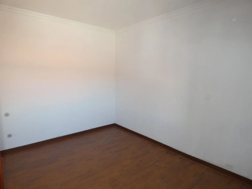 Moradia T5 para Venda em Cristoval Foto 9