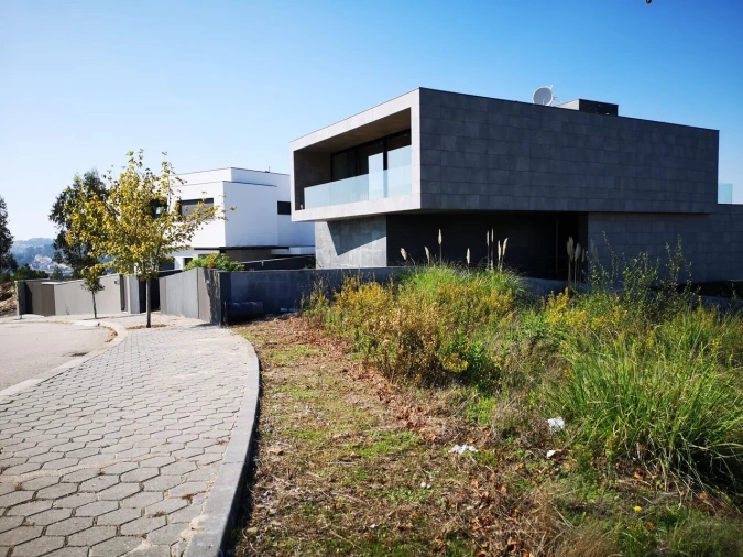 Terreno para Venda em Sandim, Olival, Lever e Crestuma Foto 2