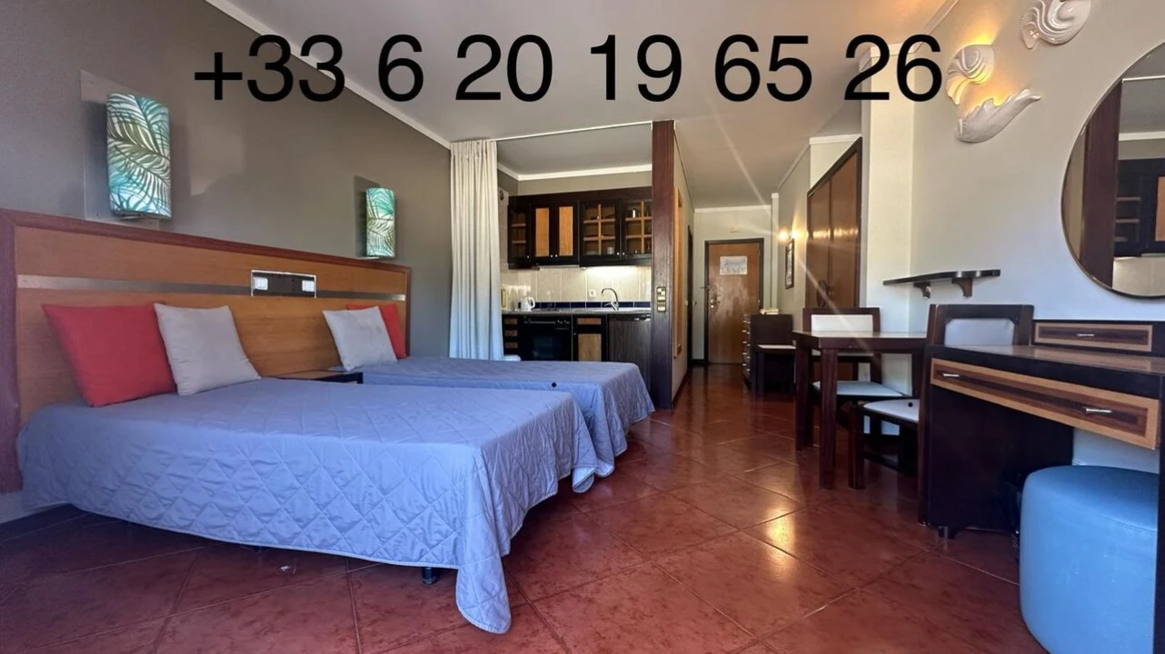 Negócio para Venda em Albufeira e Olhos de Água Foto 3