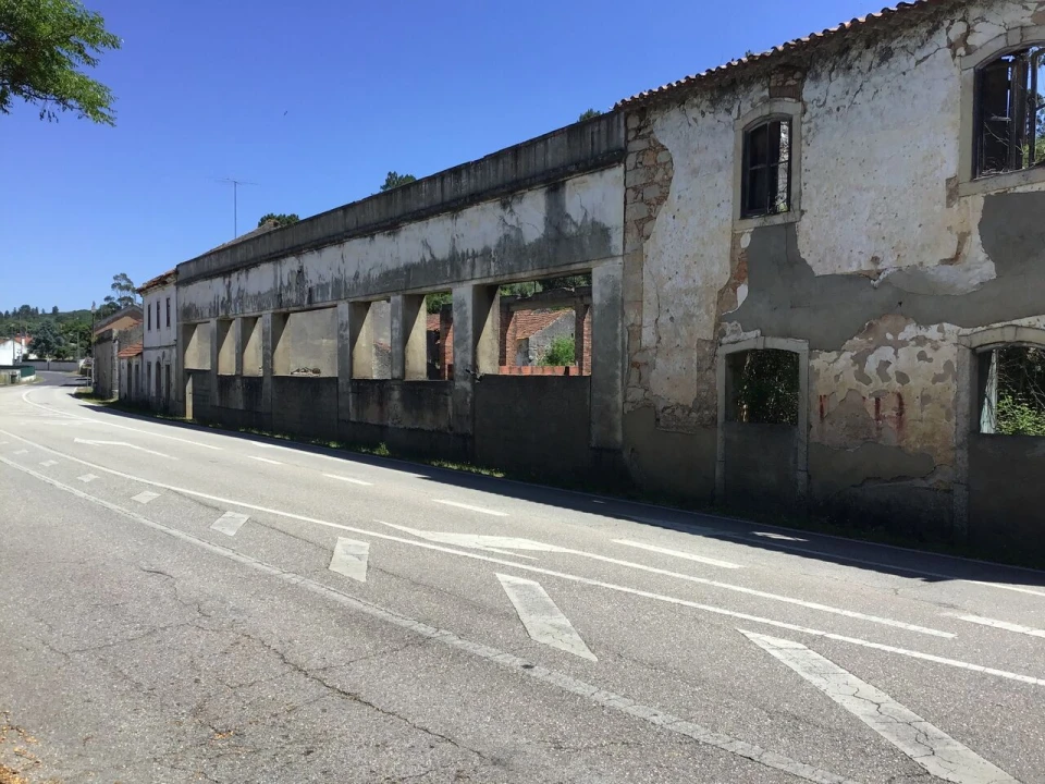Terreno para Venda em Carregueiros Foto 3