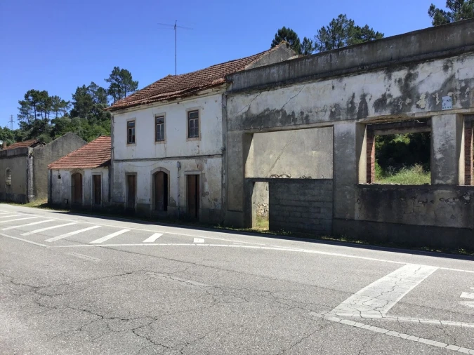 Terreno para Venda em Carregueiros Foto 1