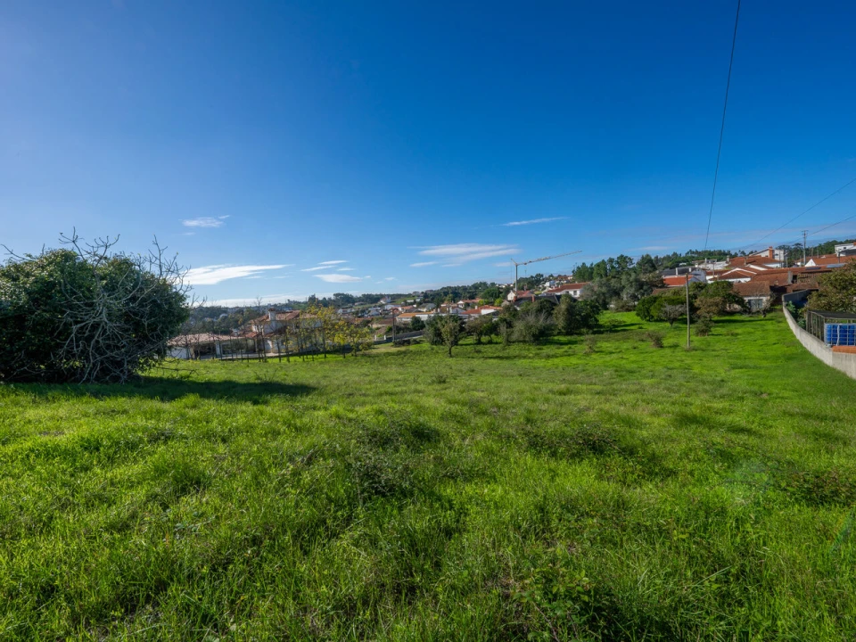 Moradia T4 para Venda em Maceira Foto 17