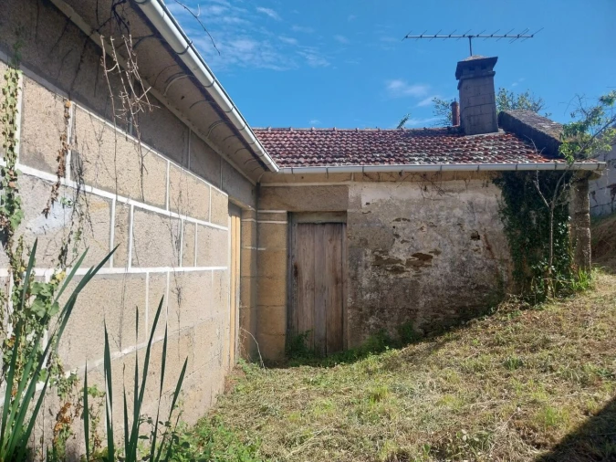 Moradia T4 para Venda em Riba de Mouro Foto 2