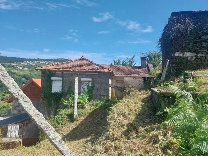 Moradia T4 para Venda em Riba de Mouro Foto 15