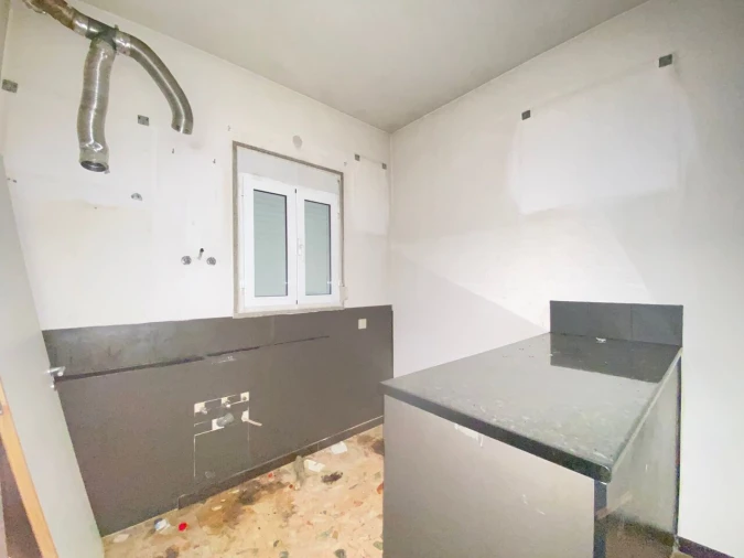 Moradia T6 para Venda em Sé, Santa Maria e Meixedo Foto 8