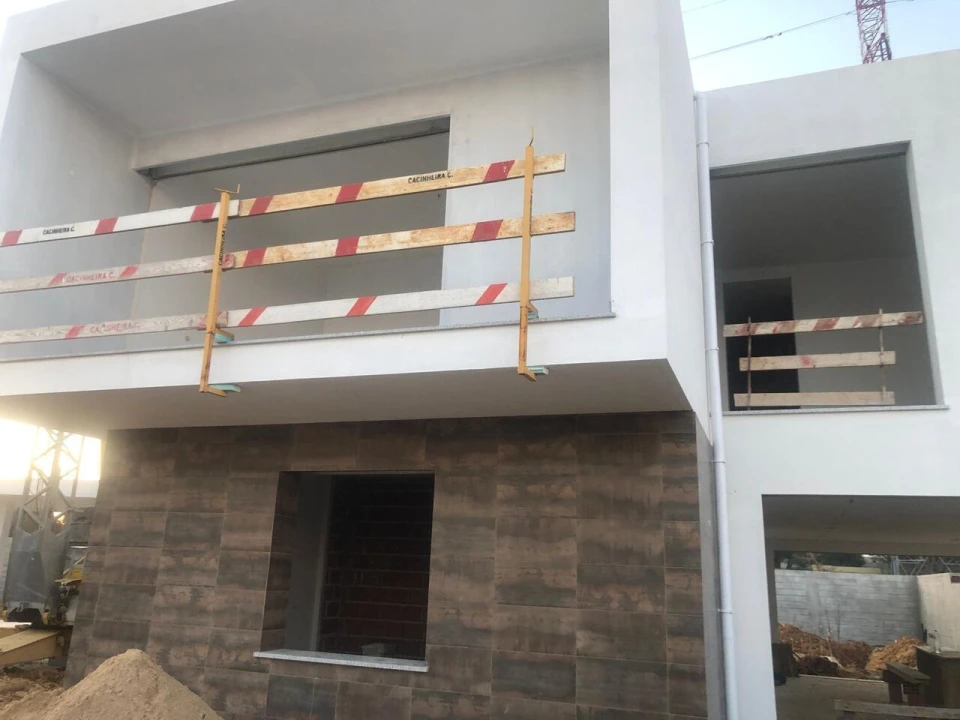 Moradia T5 para Venda em Nossa Sra de Fatima Foto 9