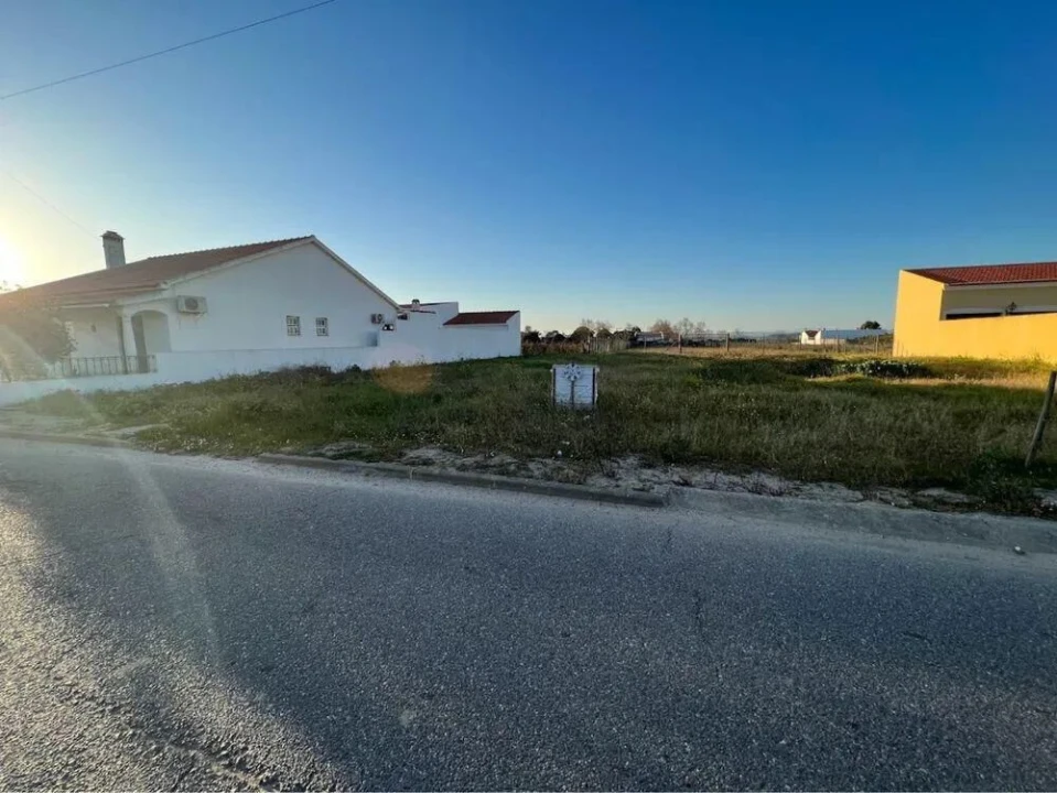 Terreno para Venda em Alpiarça Foto 2
