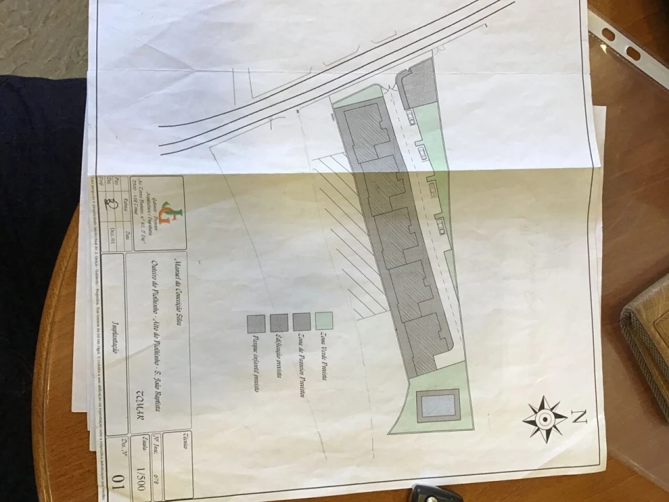 Terreno para Venda em São João Baptista e Santa Maria dos Olivais Foto 2