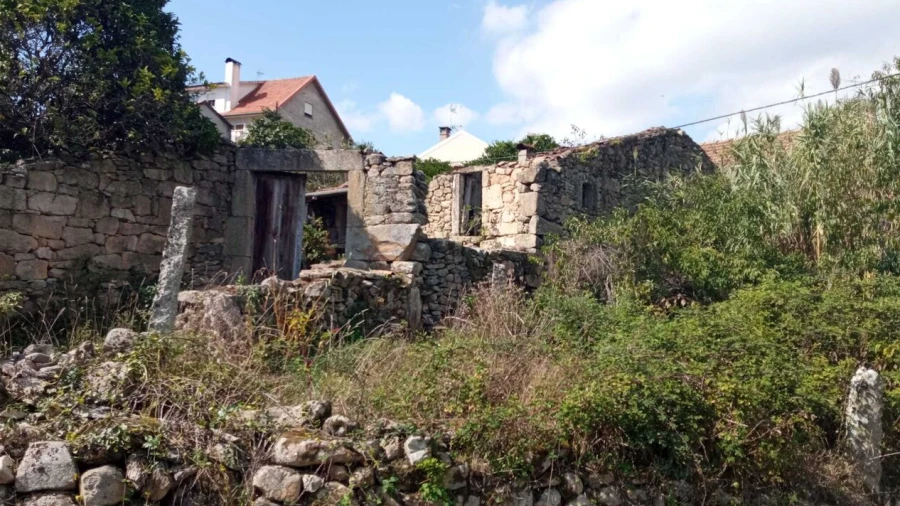Moradia T0 para Venda em Barbeita