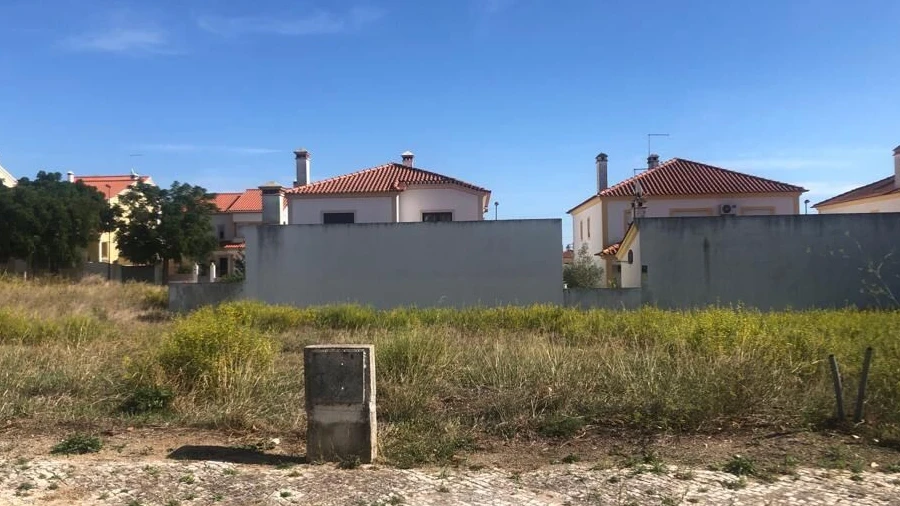 Terreno para Venda em Meia Via