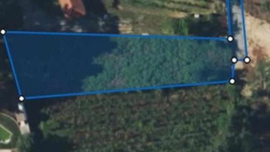 Terreno para Venda em Longos Vales