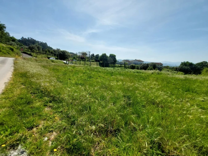 Terreno para Venda em Couto Foto 2