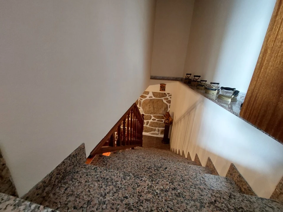 Moradia T3 para Venda em Longos Vales Foto 11