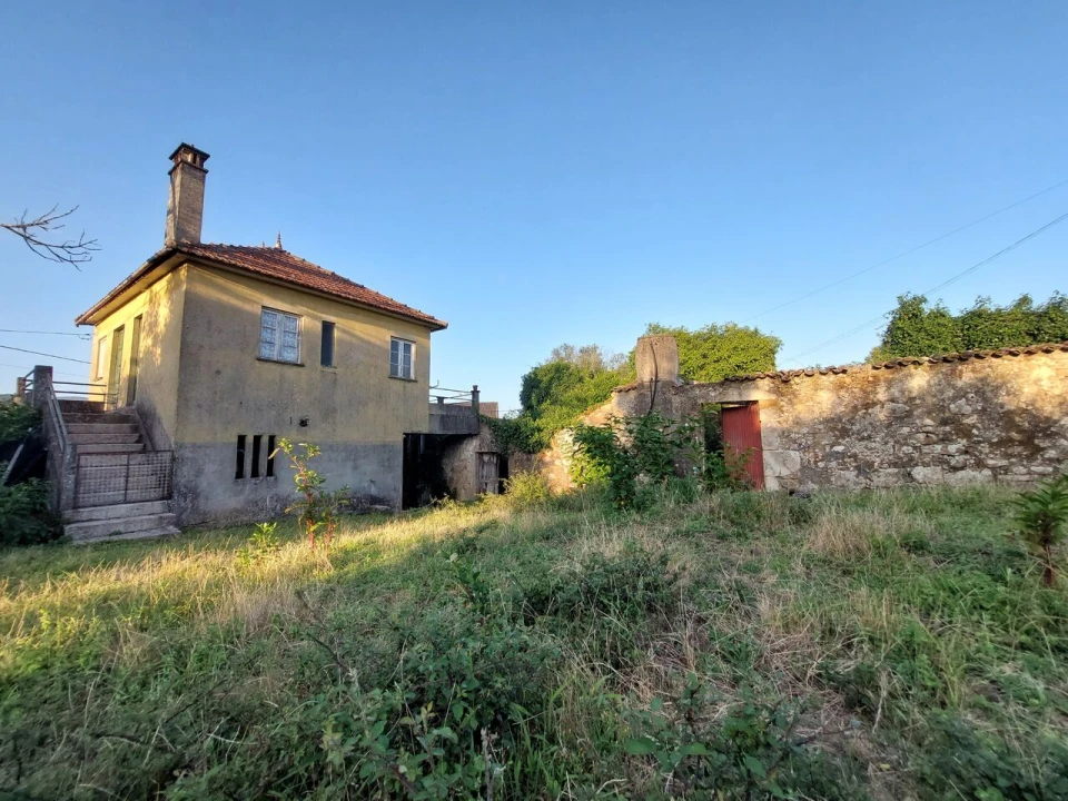 Moradia T2 para Venda em Bela Foto 1