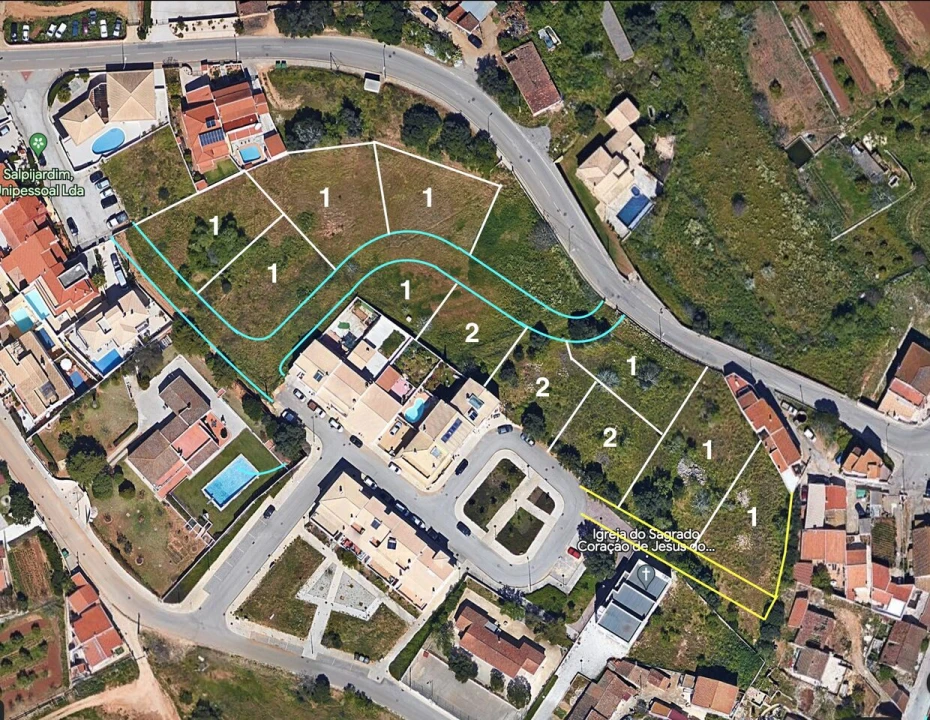 Terreno para Venda em Lagos (São Sebastião e Santa Maria) Foto 1