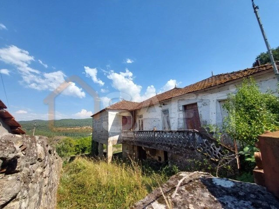 Moradia T4 para Venda em Cristoval Foto 7