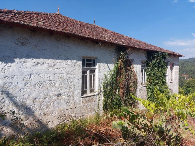 Moradia T4 para Venda em Cristoval Foto 3