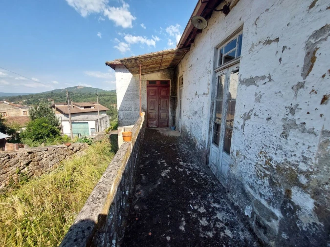 Moradia T4 para Venda em Cristoval Foto 4