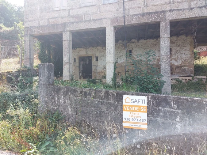 Moradia T4 para Venda em Cristoval Foto 5