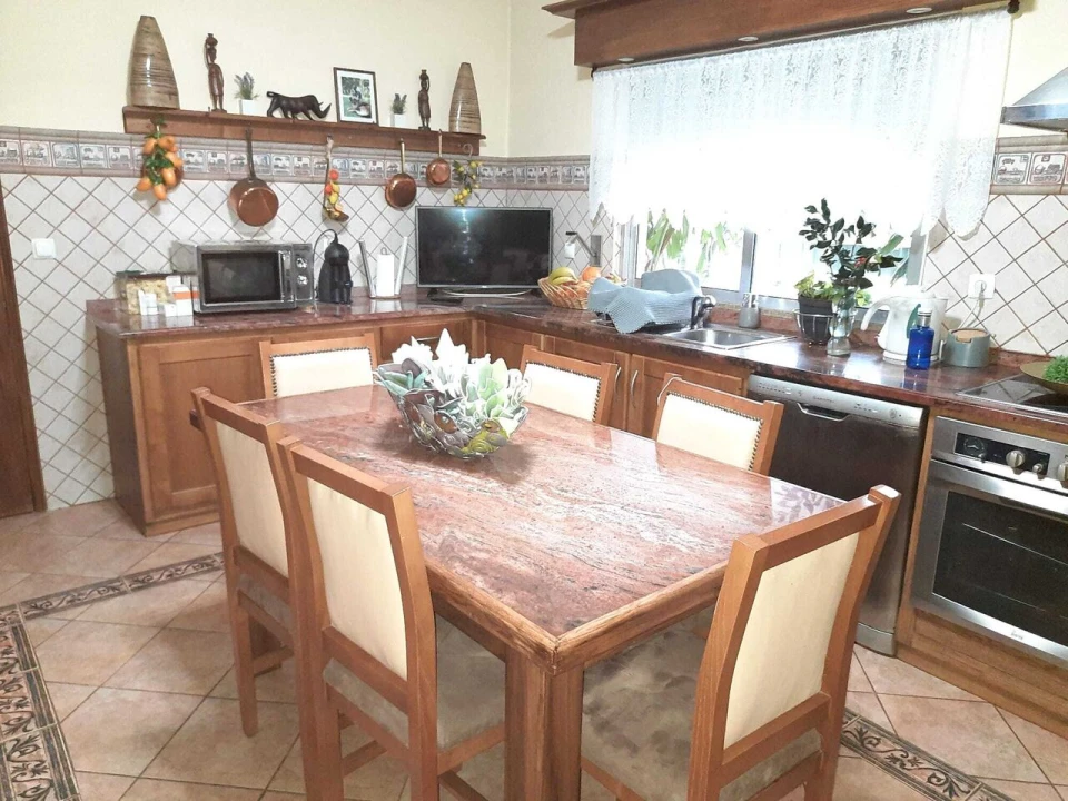 Moradia T6 para Venda em Barbeita Foto 8