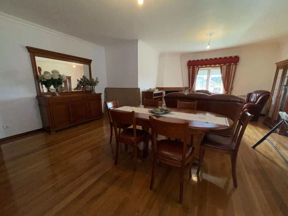 Moradia T4 para Venda em Bela Foto 21