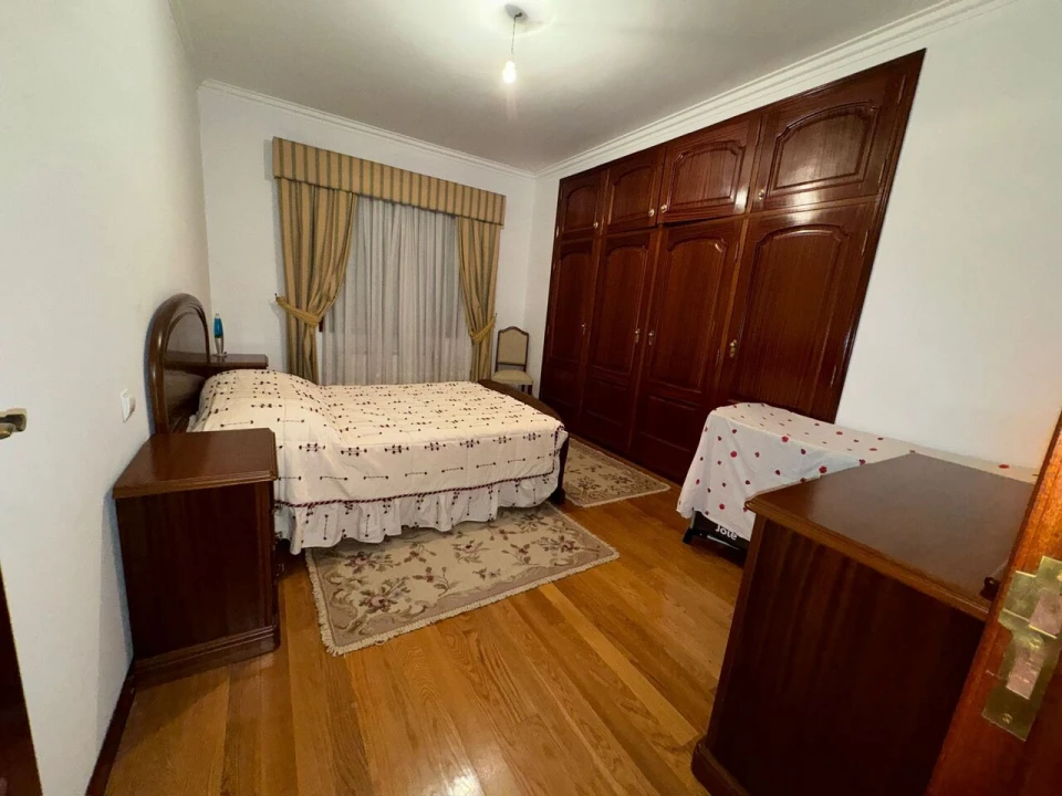 Moradia T4 para Venda em Bela Foto 8