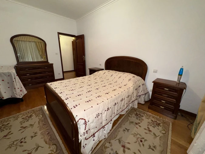 Moradia T4 para Venda em Bela Foto 15