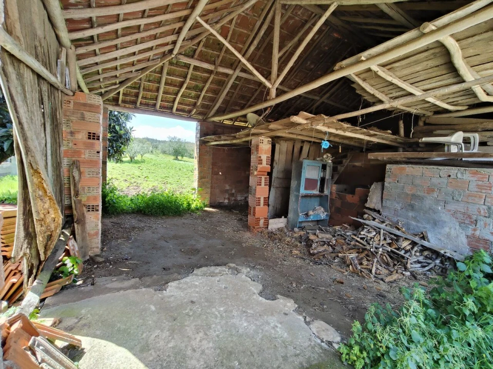 Moradia T4 para Venda em Alvorge Foto 6