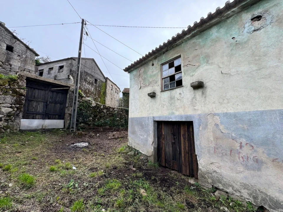 Moradia T2 para Venda em Gave Foto 6