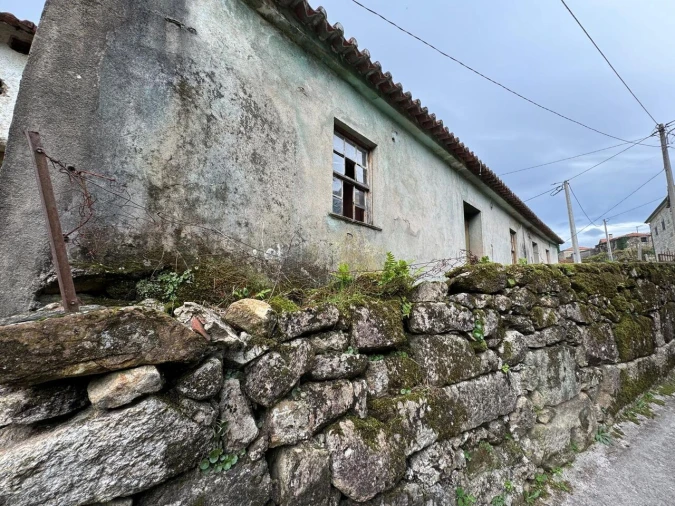 Moradia T2 para Venda em Gave Foto 3