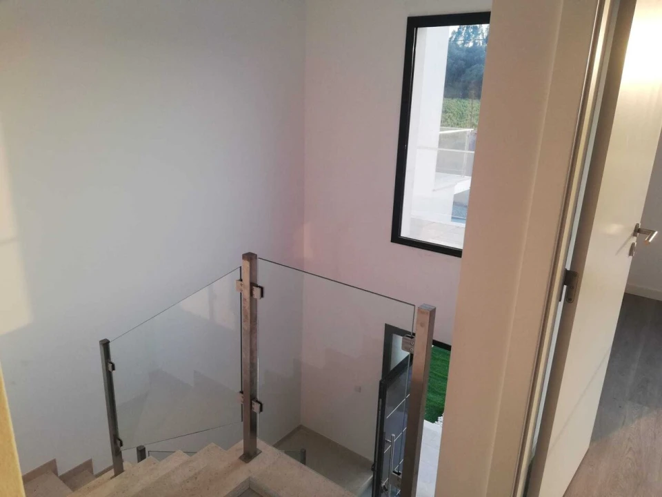 Moradia T4 para Venda em Nossa Senhora das Misericordias Foto 16