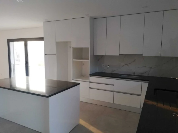 Moradia T4 para Venda em Nossa Senhora das Misericordias Foto 7