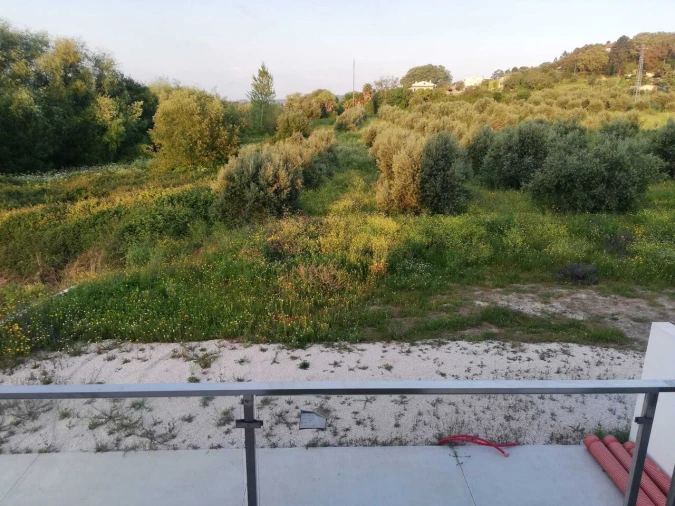 Moradia T4 para Venda em Nossa Senhora das Misericordias Foto 10