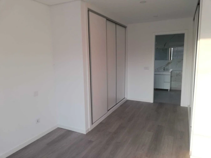 Moradia T4 para Venda em Nossa Senhora das Misericordias Foto 18