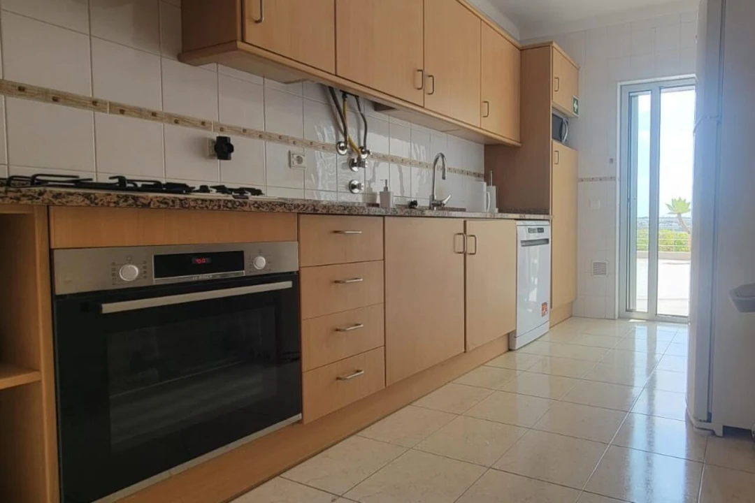 Apartamento T3 para Venda em Portimão Foto 5