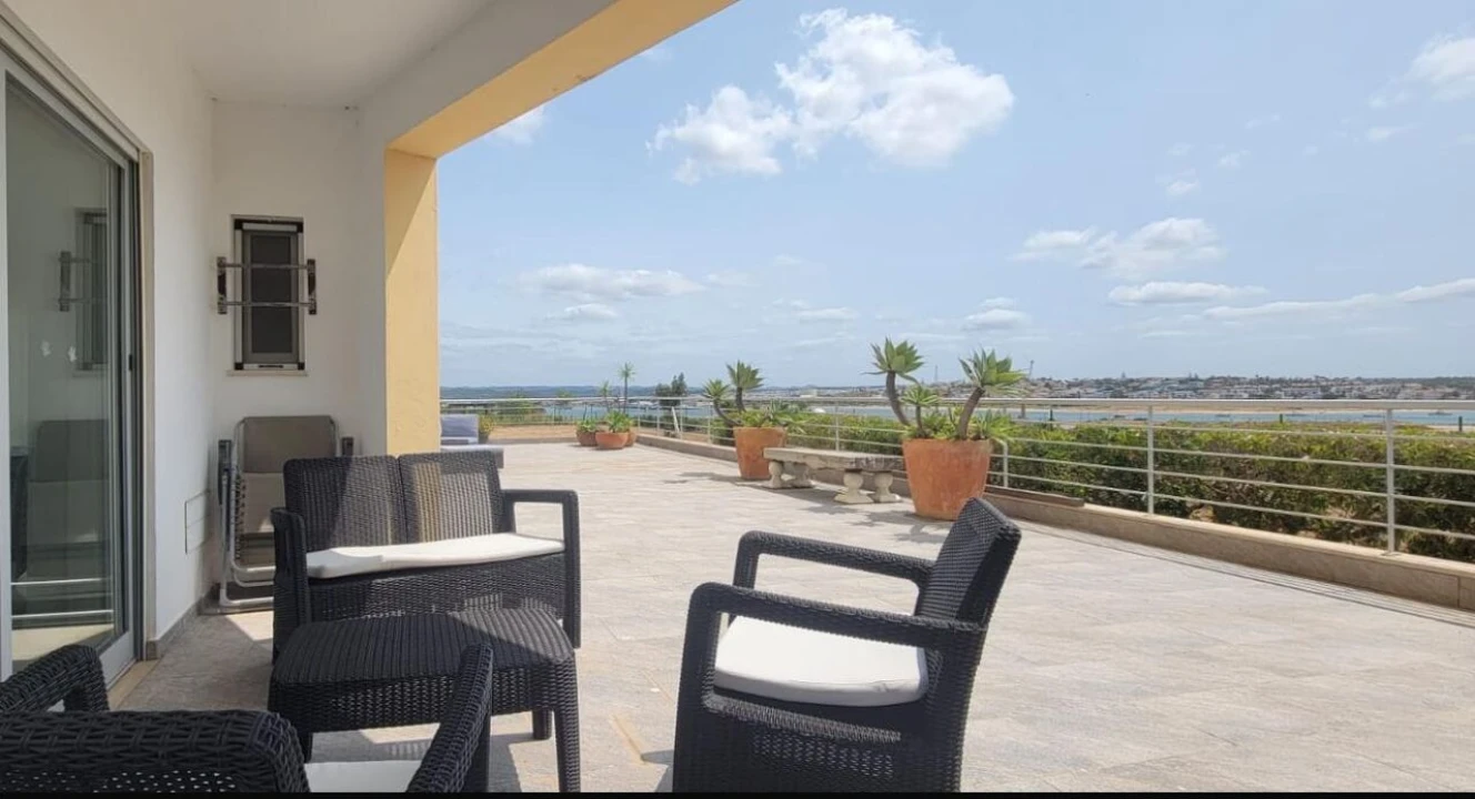 Apartamento T3 para Venda em Portimão Foto 13