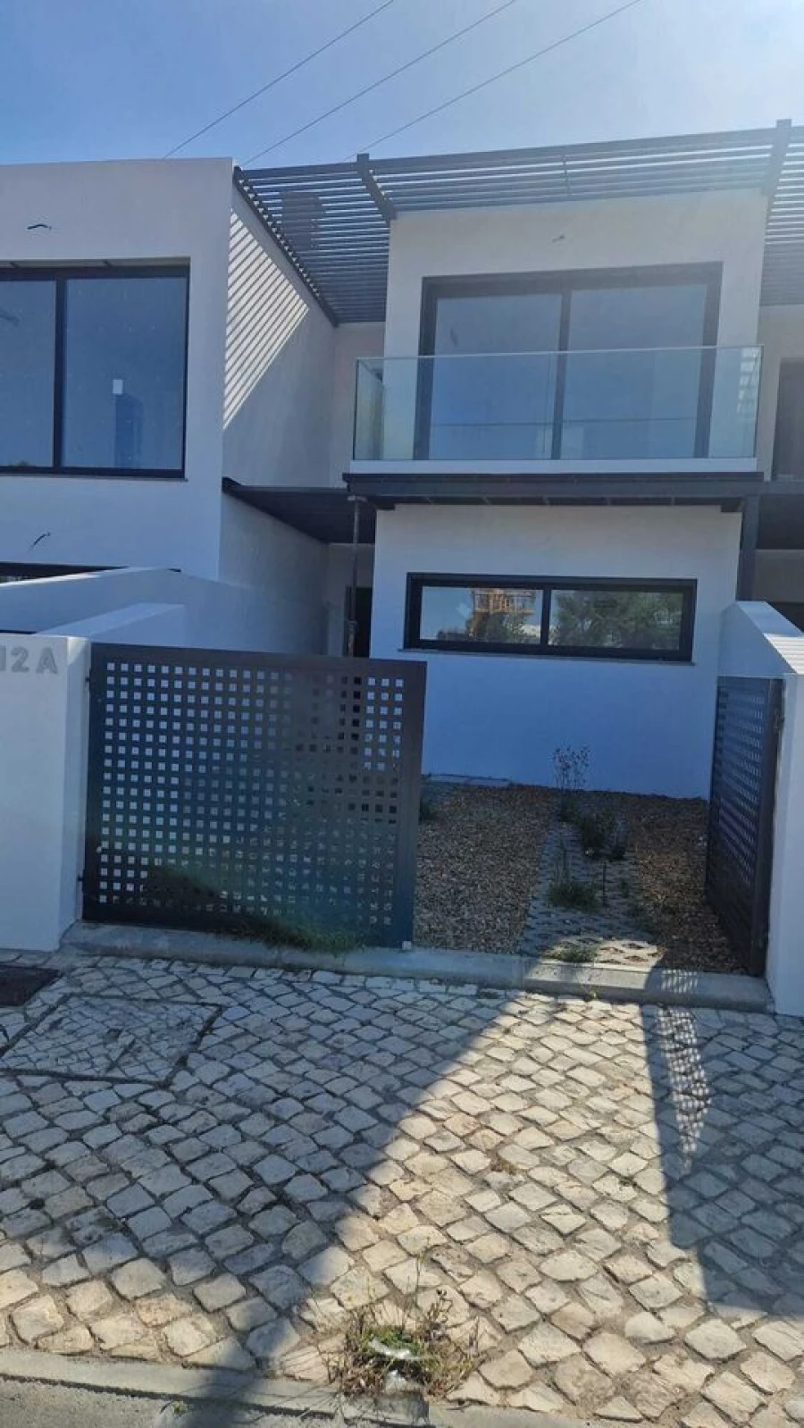 Moradia T3 para Venda em Quelfes Foto 1