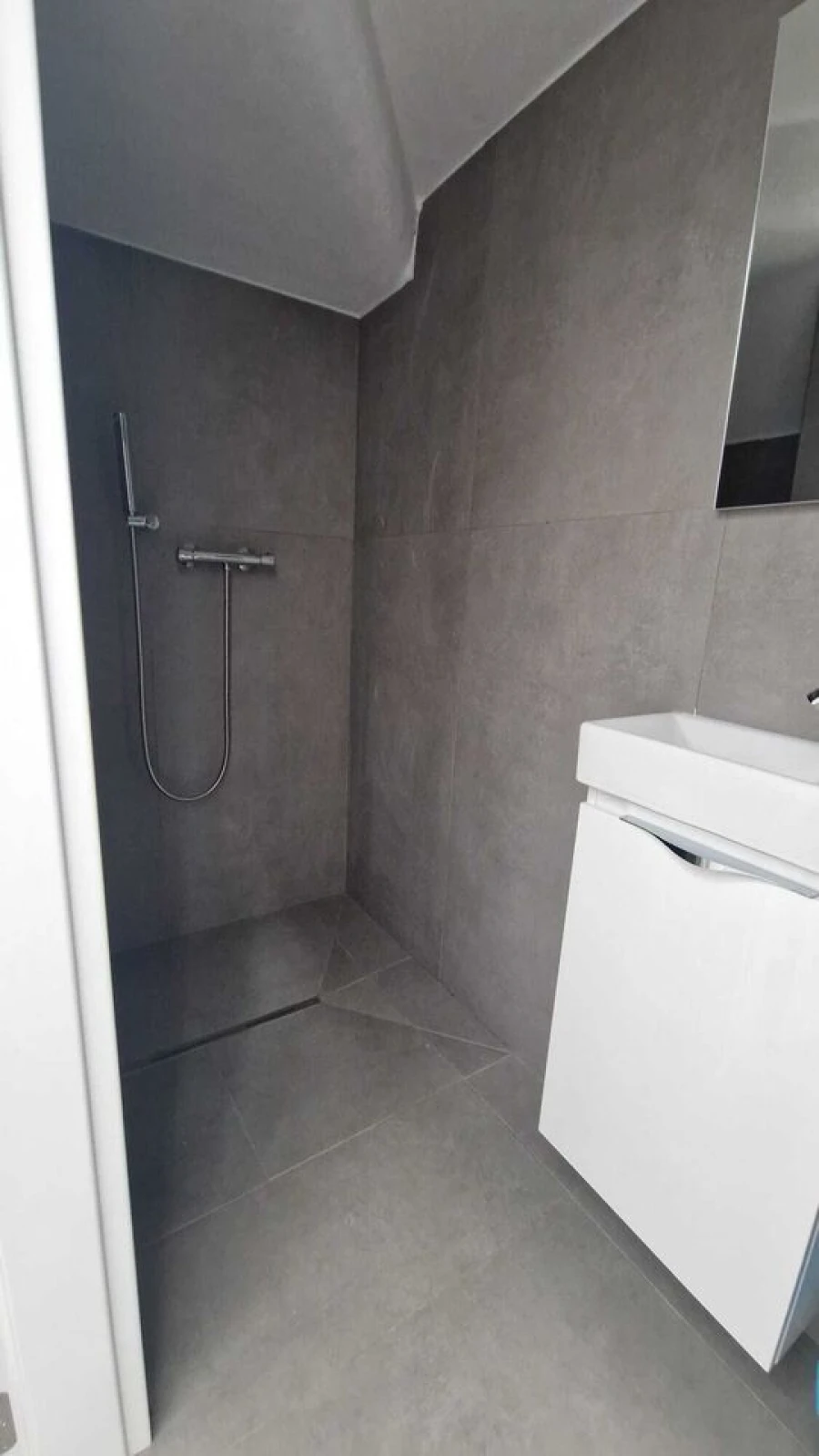 Moradia T3 para Venda em Quelfes Foto 12