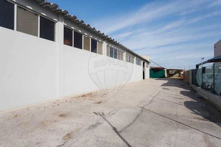 Armazém para Arrendamento em São Domingos de Rana Foto 10