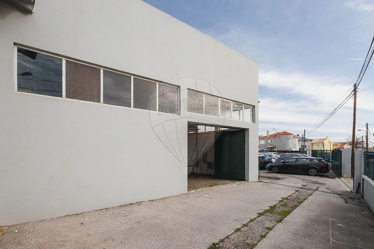 Armazém para Arrendamento em São Domingos de Rana Foto 11