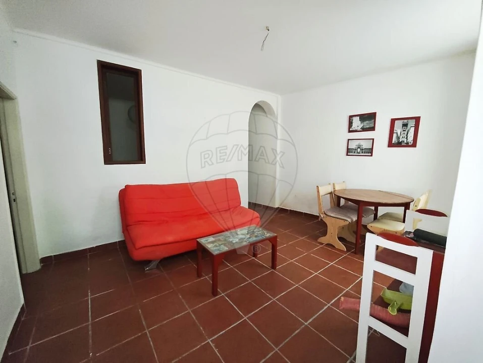 Apartamento T1 para Venda em Santa Maria Maior Foto 3